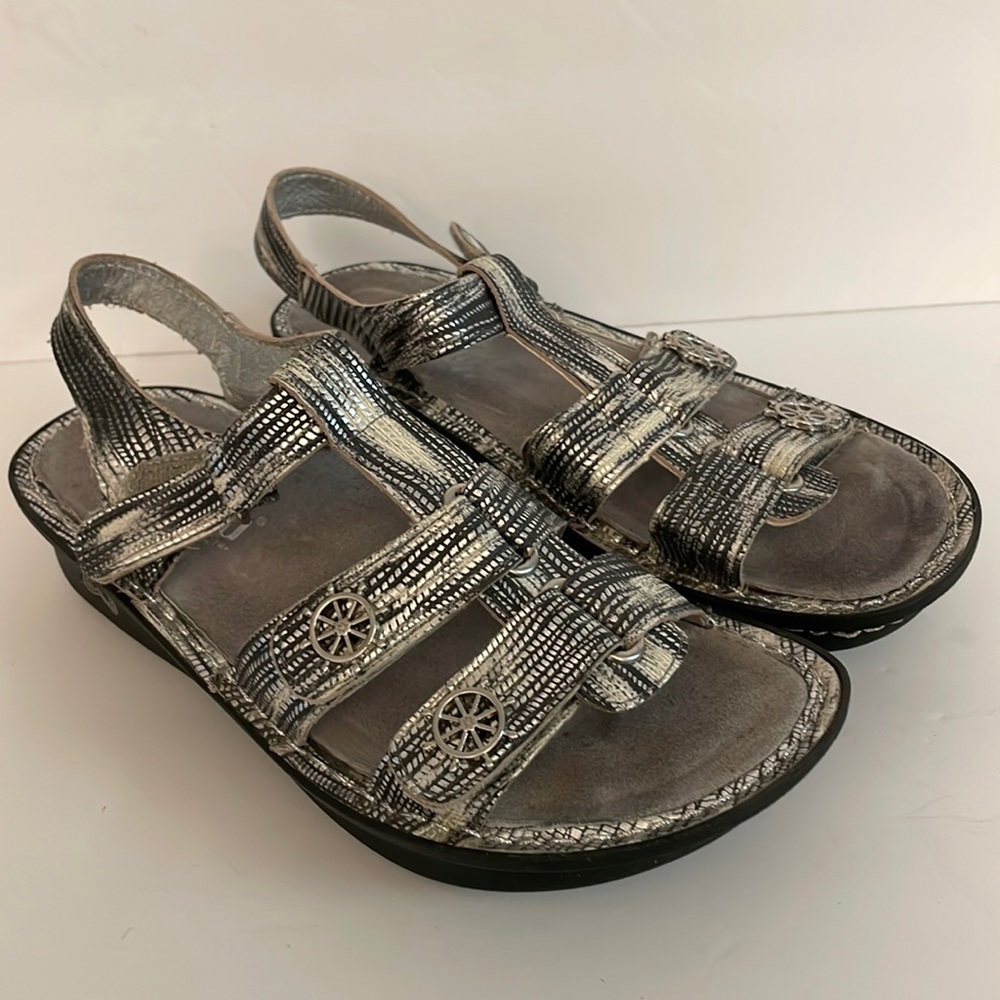 Alegria Kleo Women’s Size 37 - 7.5 Silver Nautical Sandals